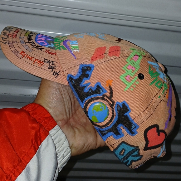 Hand painted CRIME PAYS Strapback Hat - Picture 7 of 7